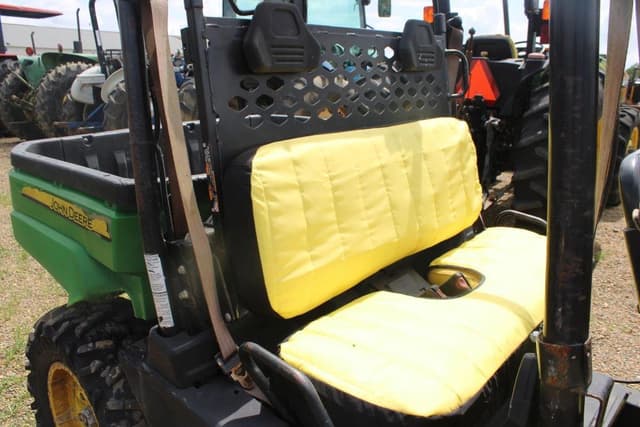 Image of John Deere XUV 590M S4 equipment image 4