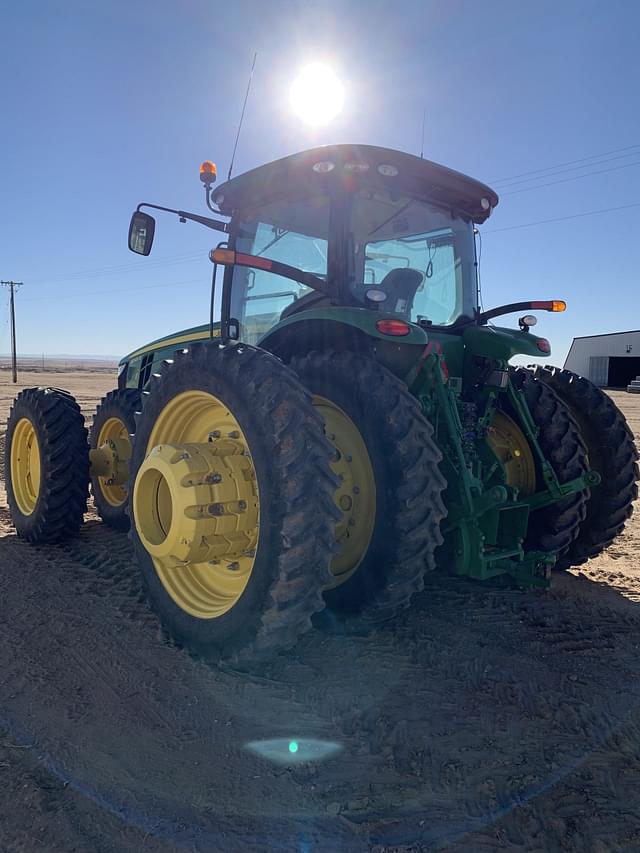 Image of John Deere 8245R equipment image 4