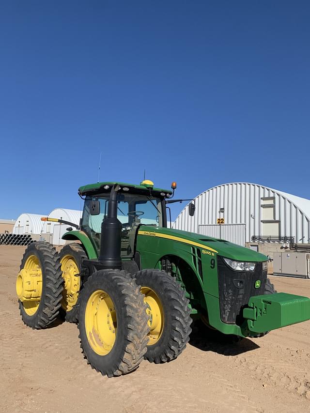 Image of John Deere 8245R equipment image 4