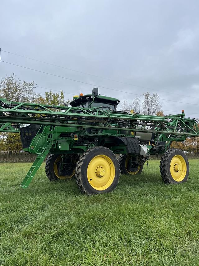 Image of John Deere R4038 equipment image 1