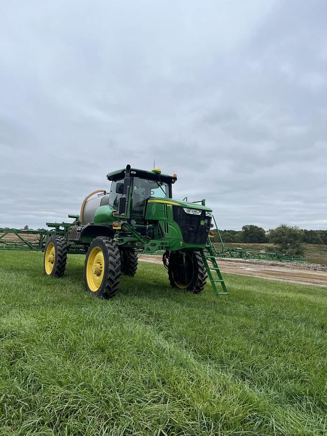 Image of John Deere R4038 equipment image 2