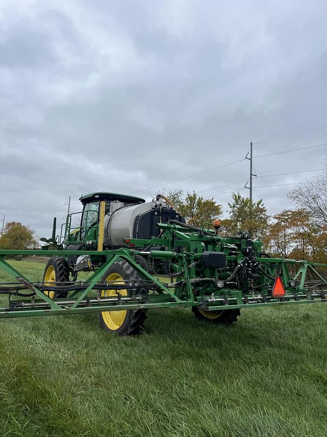 Image of John Deere R4038 equipment image 4