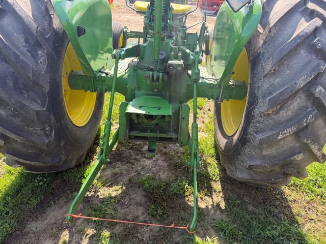 Image of John Deere 2020 equipment image 4