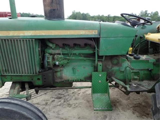 Image of John Deere 2020 equipment image 3