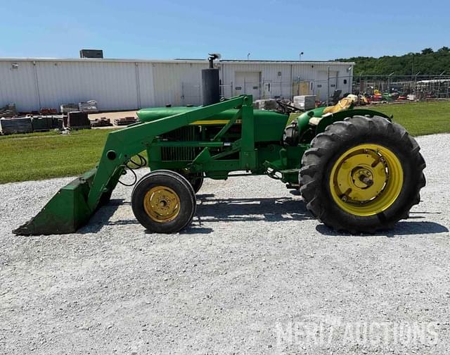 Image of John Deere 2020 equipment image 1