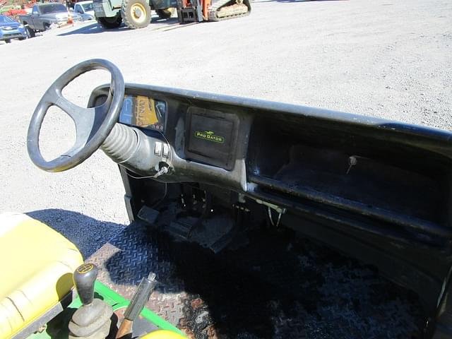 Image of John Deere 2020A equipment image 4