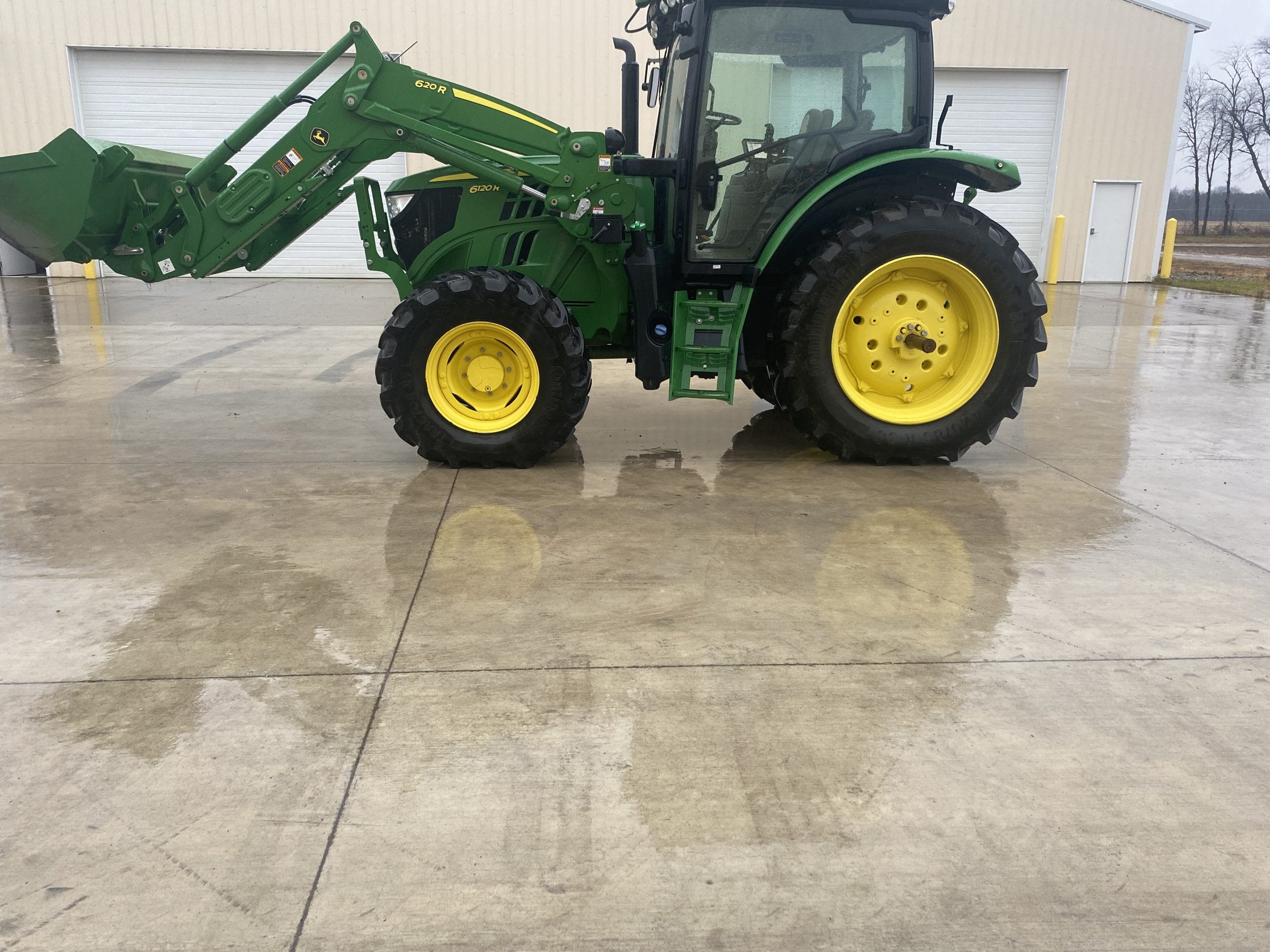 2021 John Deere 6120 Equipment Image0