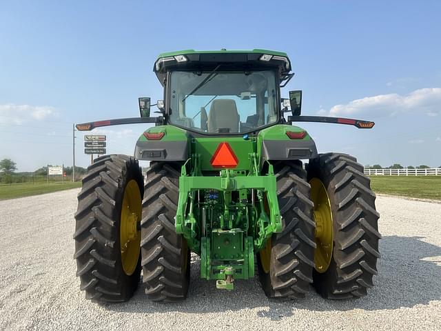 Image of John Deere 7R 230 equipment image 2