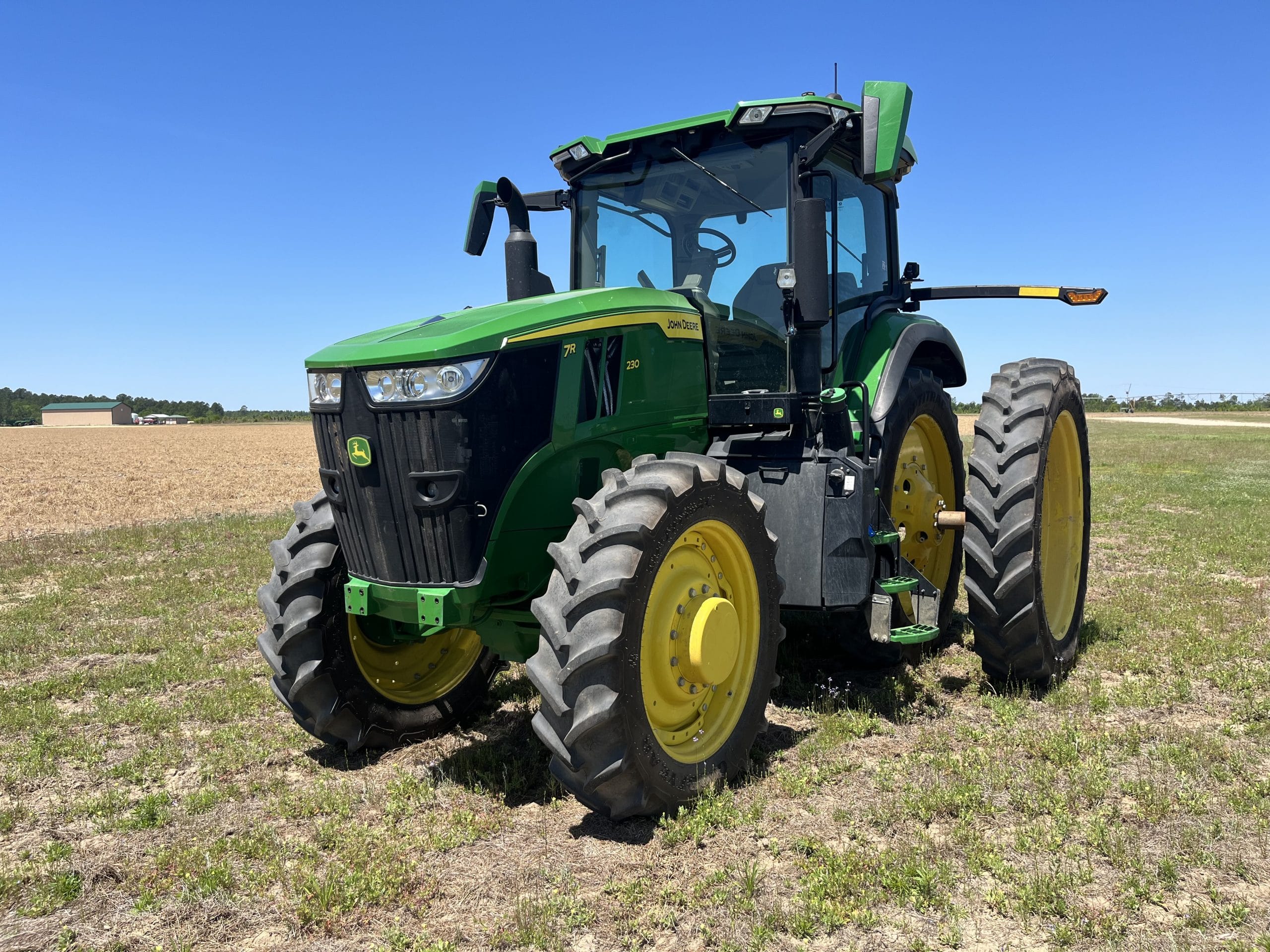 2021 John Deere 7R 230 Equipment Image0