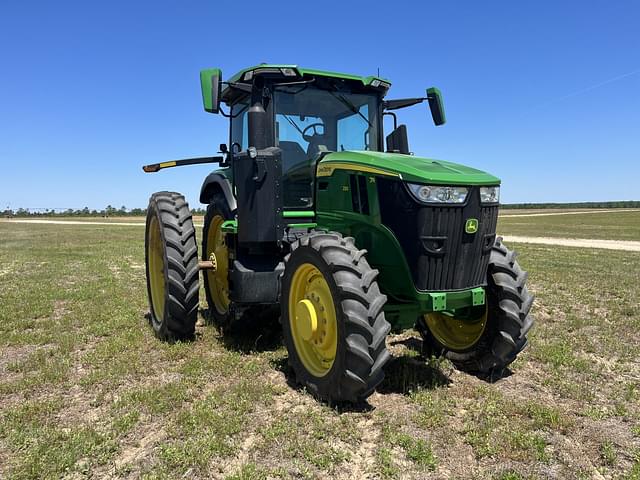 Image of John Deere 7R 230 equipment image 1