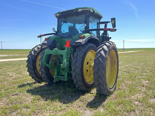 Image of John Deere 7R 230 equipment image 2