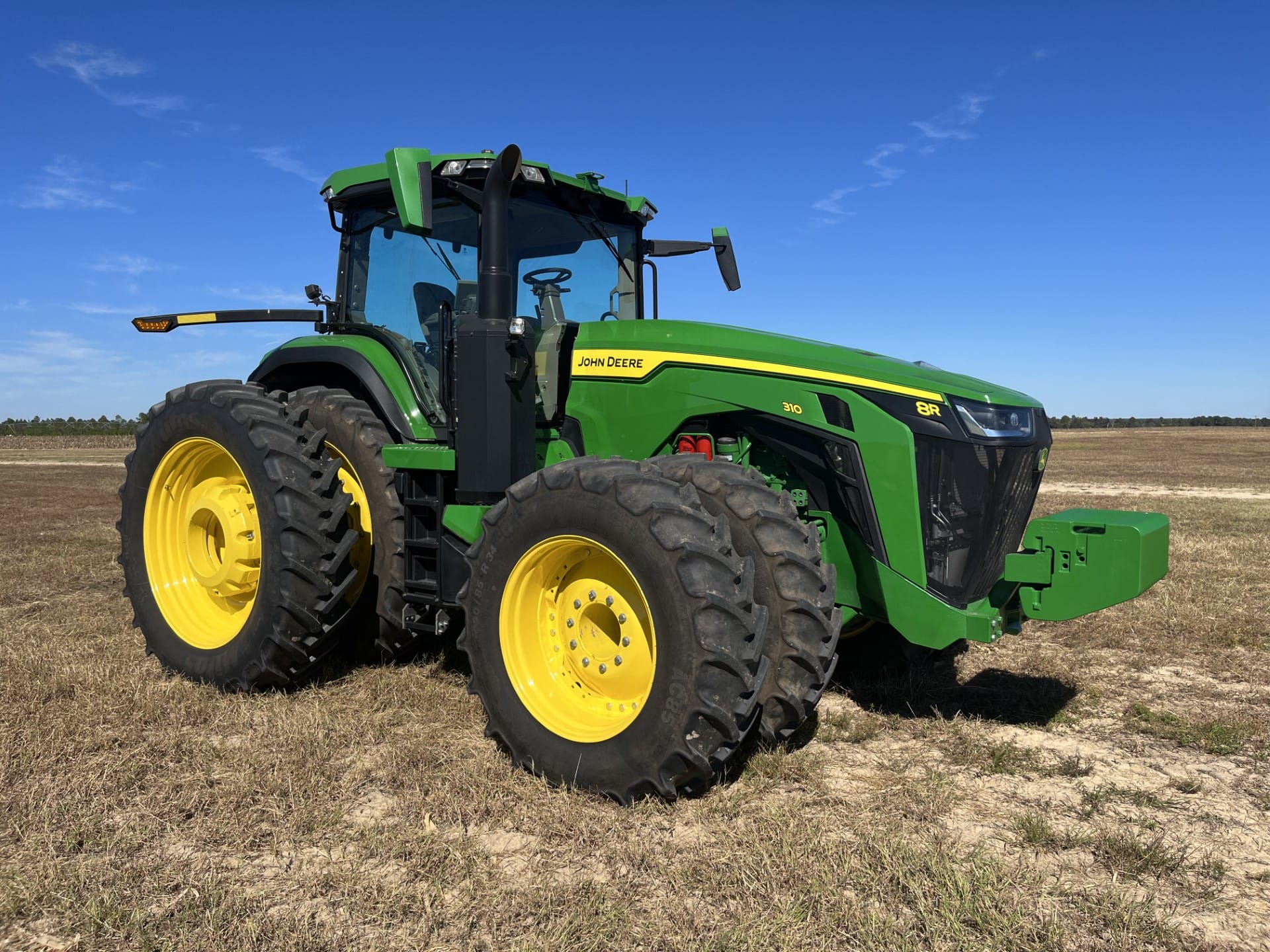 2022 John Deere 8R 310 Equipment Image0
