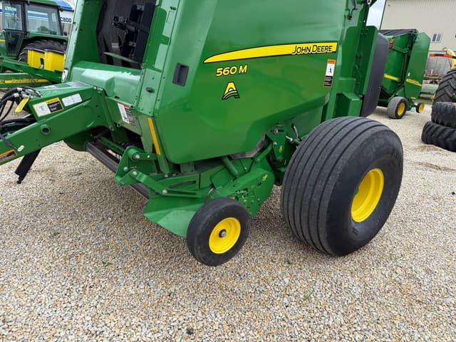 Image of John Deere 560M equipment image 3