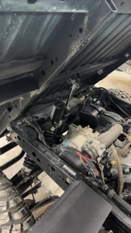 Image of John Deere XUV 835R equipment image 4