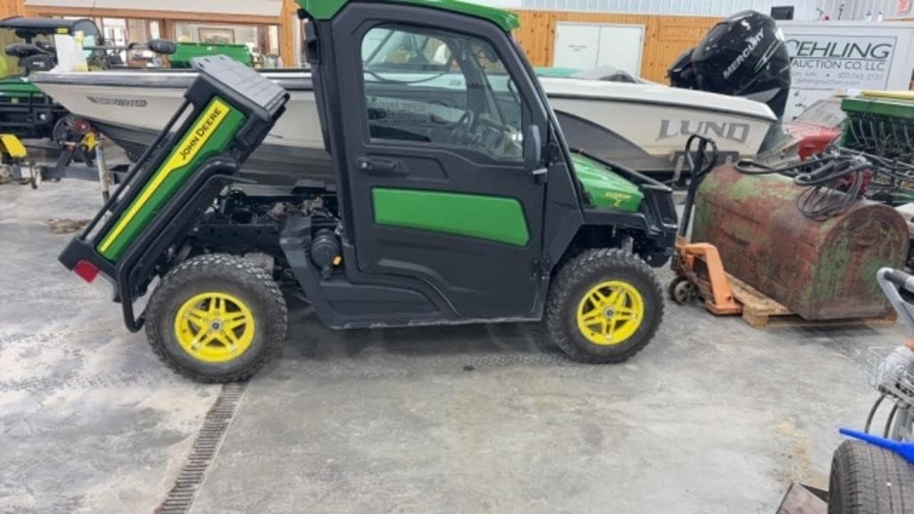 Image of John Deere XUV 835R Primary image