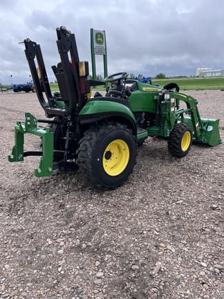 Image of John Deere 2025R equipment image 4