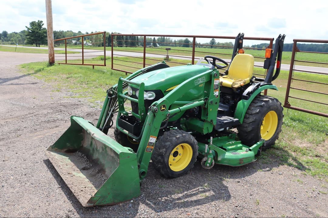 Image of John Deere 2025R Primary image