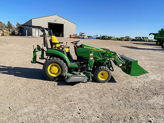 Image of John Deere 2025R equipment image 3