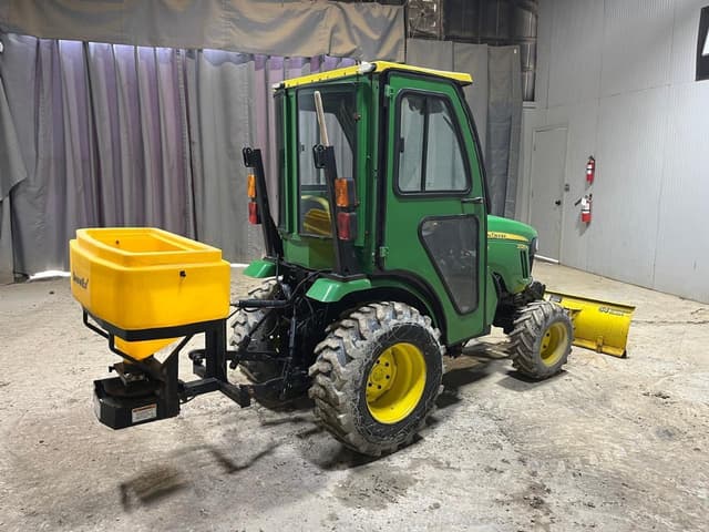 Image of John Deere 2025R equipment image 4