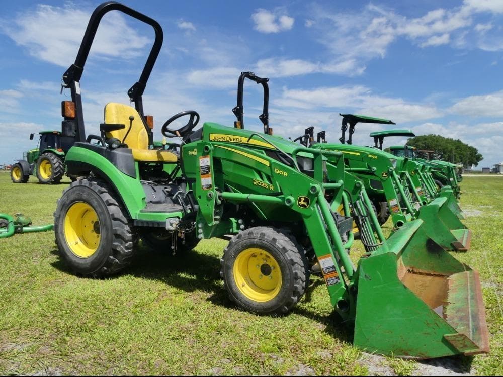 Image of John Deere 2025R Primary image