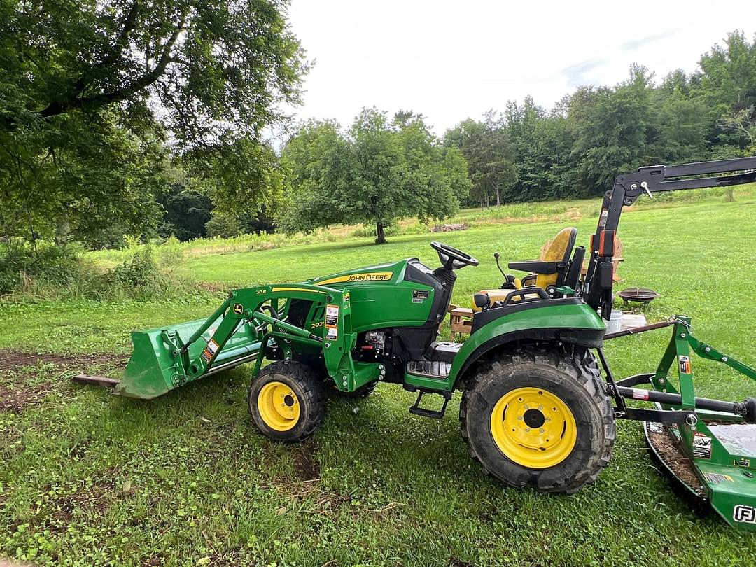 Image of John Deere 2025R Primary image