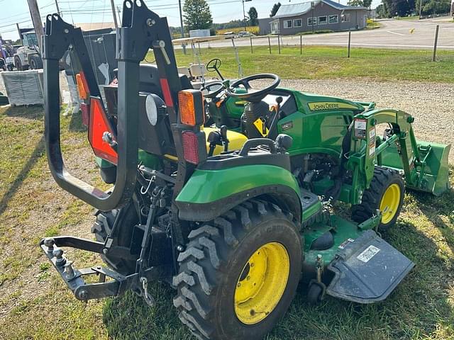 Image of John Deere 2025R equipment image 2