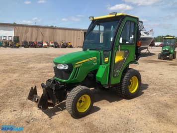 Main image John Deere 2025R
