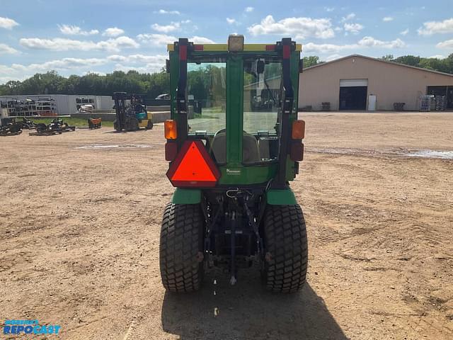 Image of John Deere 2025R equipment image 3