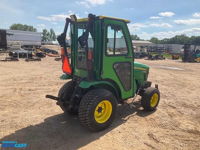 Image of John Deere 2025R equipment image 4