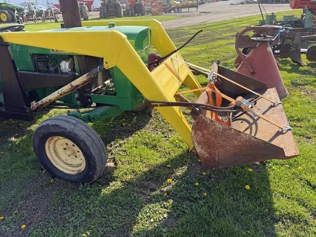 Image of John Deere 2030 equipment image 2