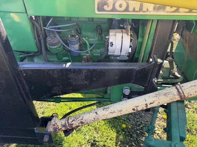 Image of John Deere 2030 equipment image 4