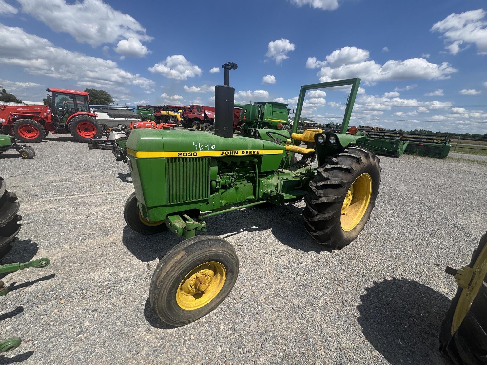 John Deere 2030 Equipment Image0