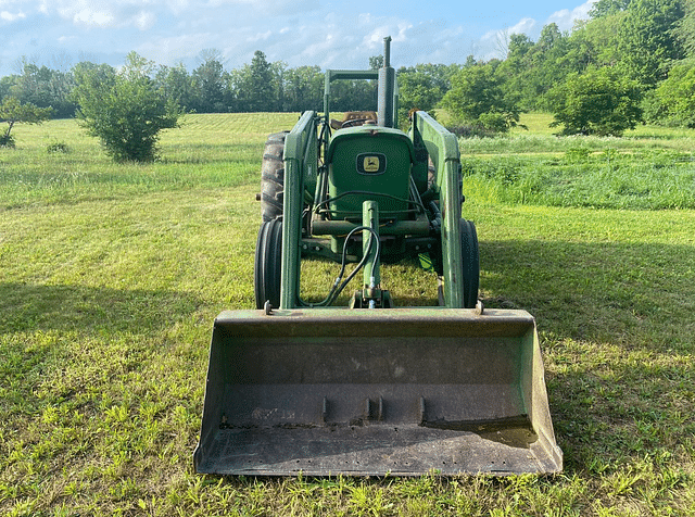 Image of John Deere 2030 equipment image 1