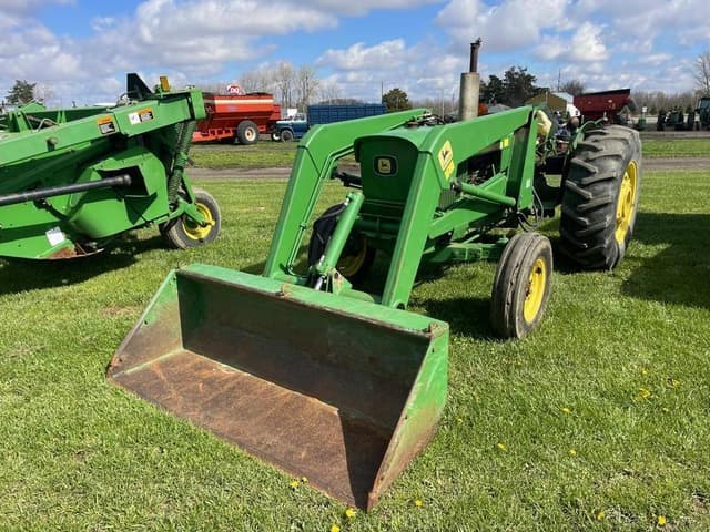 Image of John Deere 2030 equipment image 1