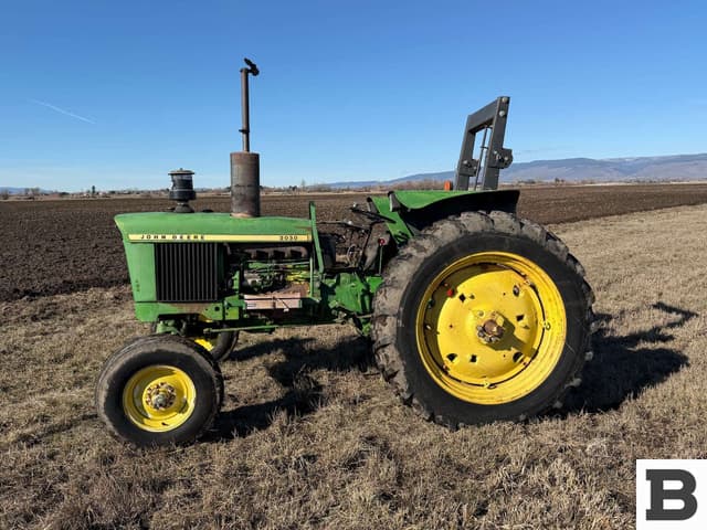 Image of John Deere 2030 equipment image 1