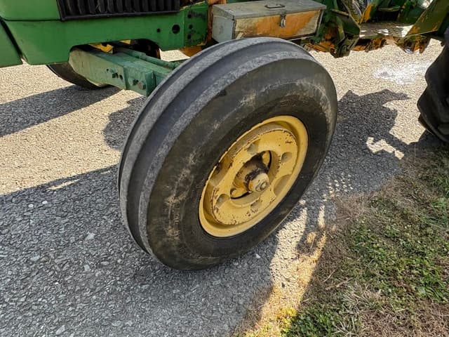 Image of John Deere 2030 equipment image 4