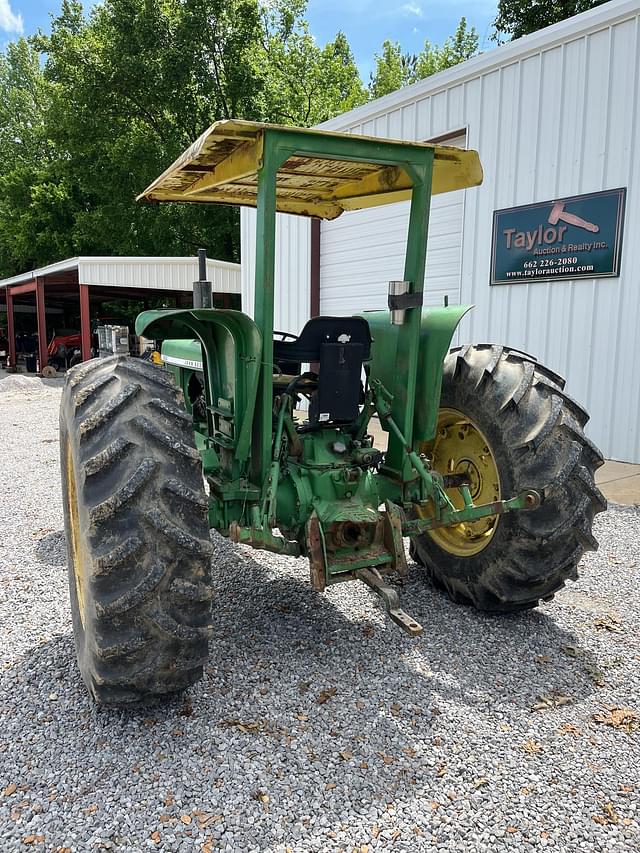 Image of John Deere 2030 equipment image 2