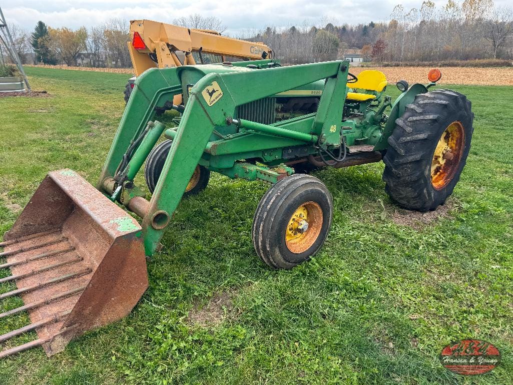 John Deere 2030 Equipment Image0