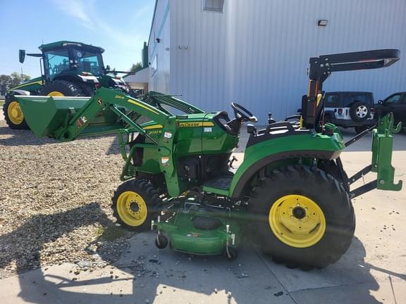 Image of John Deere 2032R Image 1