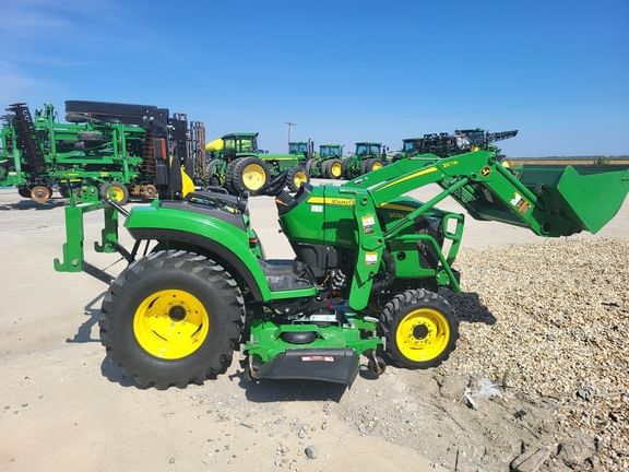 John Deere 2032R Equipment Image0