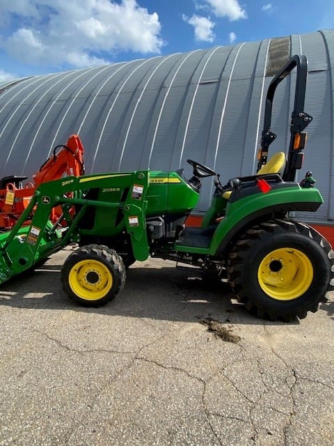 2020 John Deere 2038R Equipment Image0