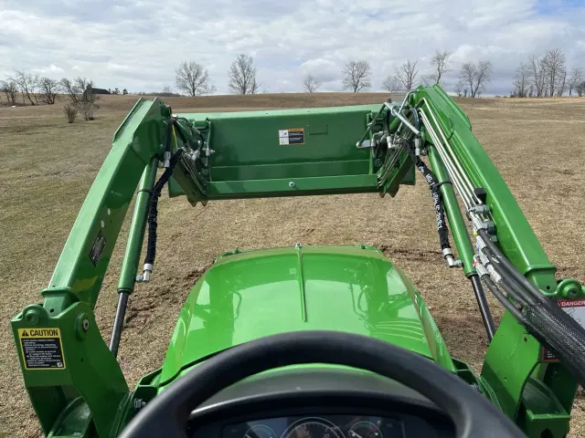 Image of John Deere 2038R equipment image 1