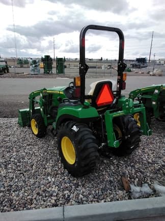 Image of John Deere 2038R equipment image 3