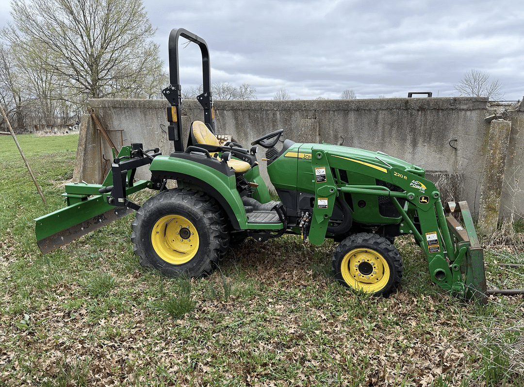 Image of John Deere 2038R Primary Image