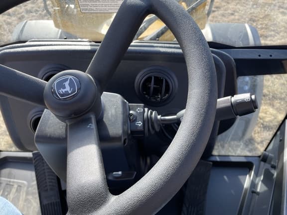 Image of John Deere 204G equipment image 1