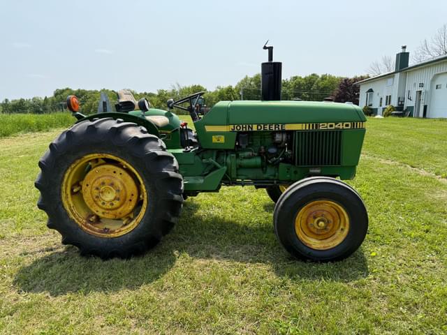 Image of John Deere 2040 equipment image 3