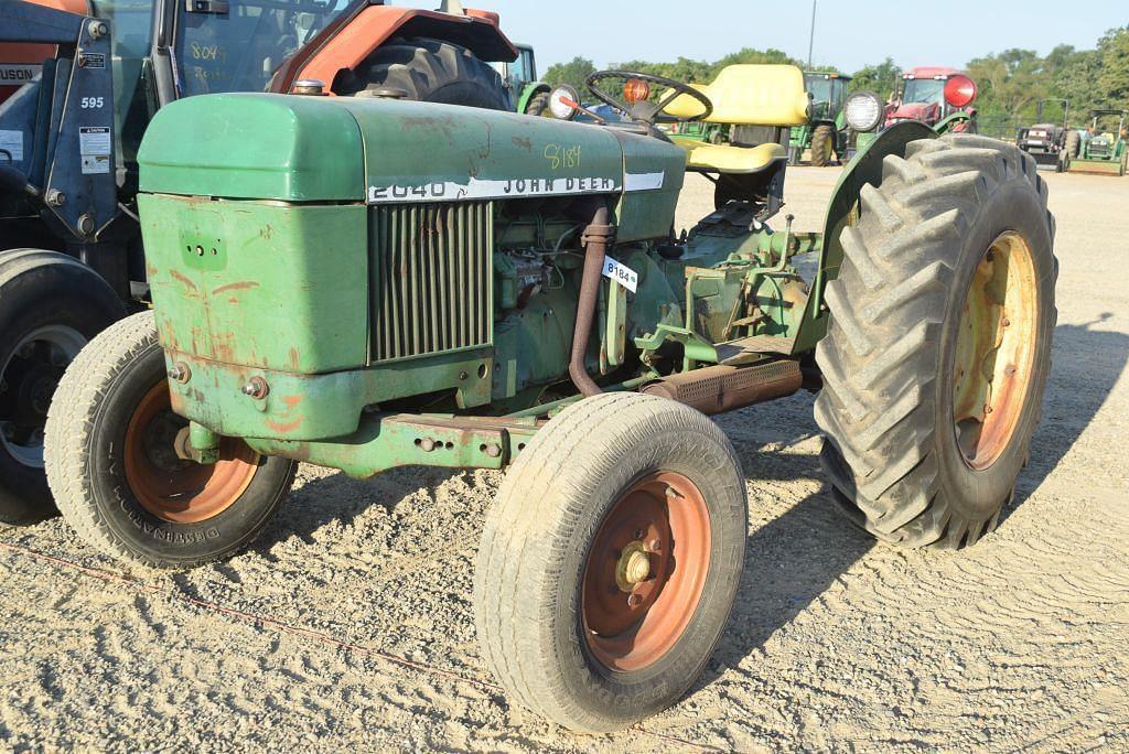 Image of John Deere 2040 Primary image