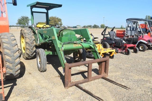 Image of John Deere 2040 equipment image 3