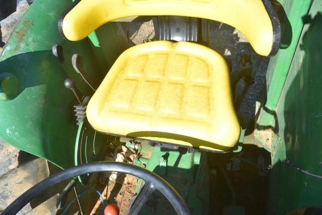 Image of John Deere 2040 equipment image 4