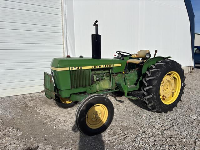 Image of John Deere 2040 equipment image 1